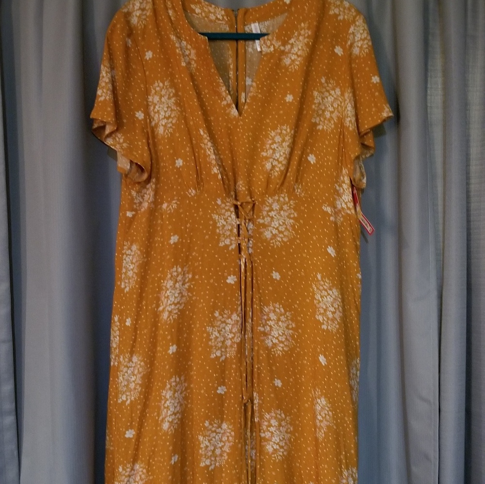 Short Sleeved V neck dress